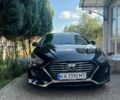 Черный Хендай Соната, объемом двигателя 2 л и пробегом 162 тыс. км за 15800 $, фото 1 на Automoto.ua