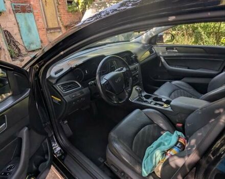 Чорний Хендай Соната, об'ємом двигуна 2.36 л та пробігом 162 тис. км за 13000 $, фото 2 на Automoto.ua