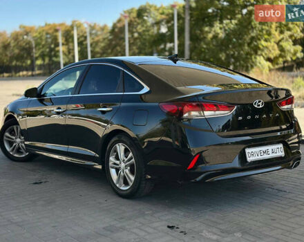 Чорний Хендай Соната, об'ємом двигуна 2.4 л та пробігом 173 тис. км за 11899 $, фото 6 на Automoto.ua