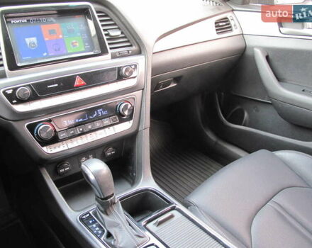 Чорний Хендай Соната, об'ємом двигуна 2 л та пробігом 370 тис. км за 13300 $, фото 75 на Automoto.ua