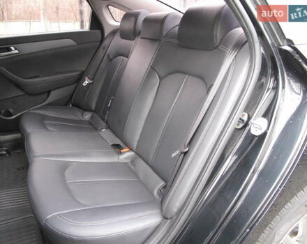 Чорний Хендай Соната, об'ємом двигуна 2 л та пробігом 370 тис. км за 13300 $, фото 27 на Automoto.ua