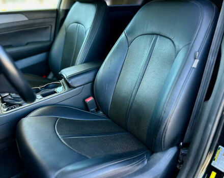 Чорний Хендай Соната, об'ємом двигуна 2.4 л та пробігом 173 тис. км за 11899 $, фото 11 на Automoto.ua