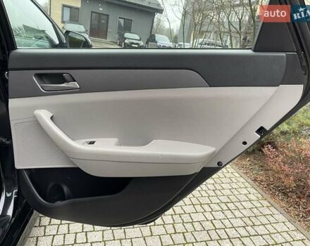 Черный Хендай Соната, объемом двигателя 2.4 л и пробегом 47 тыс. км за 14200 $, фото 18 на Automoto.ua