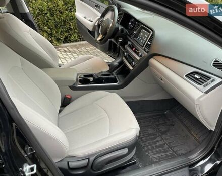 Черный Хендай Соната, объемом двигателя 2.4 л и пробегом 47 тыс. км за 14200 $, фото 20 на Automoto.ua