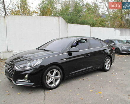 Чорний Хендай Соната, об'ємом двигуна 2 л та пробігом 396 тис. км за 14500 $, фото 7 на Automoto.ua