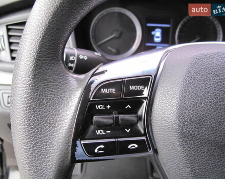 Чорний Хендай Соната, об'ємом двигуна 2 л та пробігом 396 тис. км за 14500 $, фото 23 на Automoto.ua