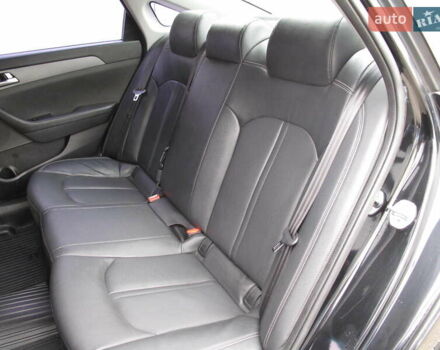 Чорний Хендай Соната, об'ємом двигуна 2 л та пробігом 396 тис. км за 14500 $, фото 49 на Automoto.ua