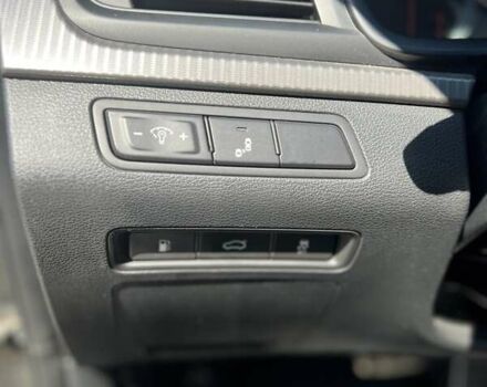 Черный Хендай Соната, объемом двигателя 2.36 л и пробегом 134 тыс. км за 14900 $, фото 11 на Automoto.ua