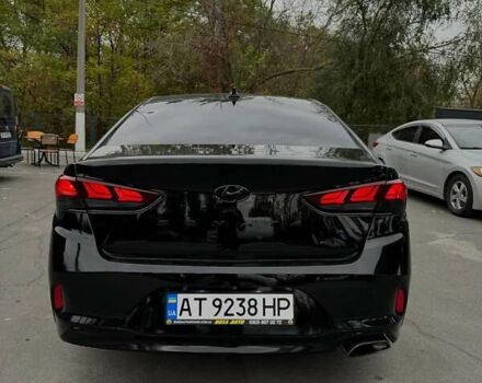 Черный Хендай Соната, объемом двигателя 2.36 л и пробегом 185 тыс. км за 12300 $, фото 3 на Automoto.ua