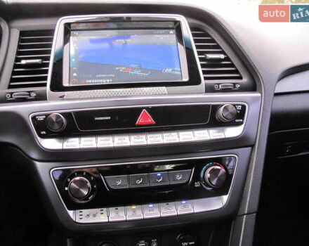 Чорний Хендай Соната, об'ємом двигуна 2 л та пробігом 396 тис. км за 14500 $, фото 35 на Automoto.ua