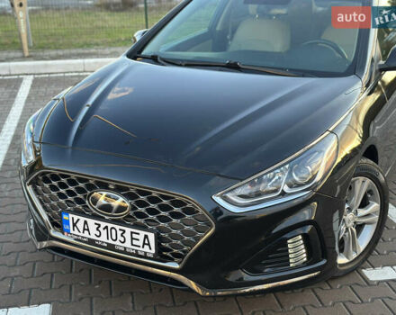 Черный Хендай Соната, объемом двигателя 2.4 л и пробегом 140 тыс. км за 13600 $, фото 2 на Automoto.ua