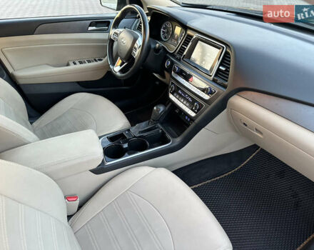 Черный Хендай Соната, объемом двигателя 2.4 л и пробегом 140 тыс. км за 13600 $, фото 19 на Automoto.ua