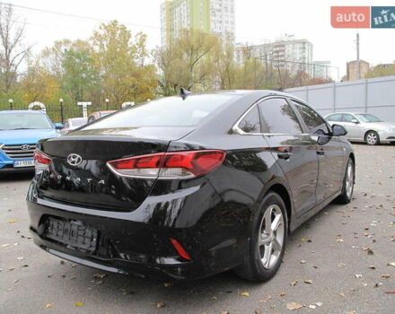 Чорний Хендай Соната, об'ємом двигуна 2 л та пробігом 396 тис. км за 14500 $, фото 10 на Automoto.ua