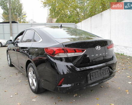 Чорний Хендай Соната, об'ємом двигуна 2 л та пробігом 396 тис. км за 14500 $, фото 8 на Automoto.ua