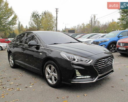 Чорний Хендай Соната, об'ємом двигуна 2 л та пробігом 396 тис. км за 14500 $, фото 6 на Automoto.ua