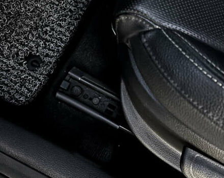 Черный Хендай Соната, объемом двигателя 2 л и пробегом 171 тыс. км за 12650 $, фото 19 на Automoto.ua