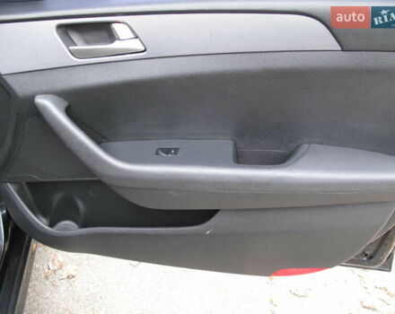 Чорний Хендай Соната, об'ємом двигуна 2 л та пробігом 396 тис. км за 14500 $, фото 57 на Automoto.ua