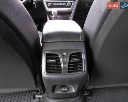 Чорний Хендай Соната, об'ємом двигуна 2 л та пробігом 396 тис. км за 14500 $, фото 52 на Automoto.ua