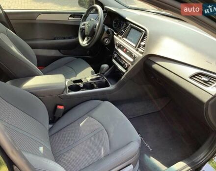 Чорний Хендай Соната, об'ємом двигуна 2.4 л та пробігом 90 тис. км за 15500 $, фото 14 на Automoto.ua