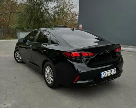 Черный Хендай Соната, объемом двигателя 2.36 л и пробегом 185 тыс. км за 12300 $, фото 4 на Automoto.ua
