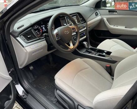 Черный Хендай Соната, объемом двигателя 2.4 л и пробегом 47 тыс. км за 14200 $, фото 12 на Automoto.ua