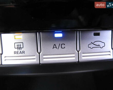 Чорний Хендай Соната, об'ємом двигуна 2 л та пробігом 396 тис. км за 14500 $, фото 34 на Automoto.ua