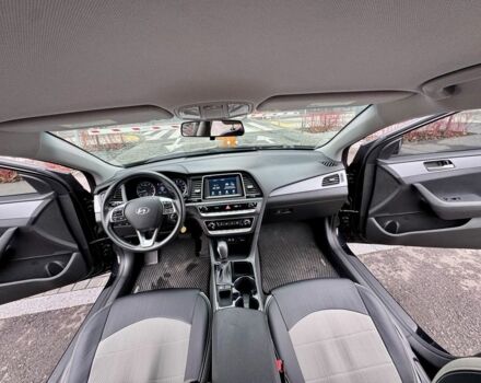 Черный Хендай Соната, объемом двигателя 2.4 л и пробегом 91 тыс. км за 10900 $, фото 16 на Automoto.ua