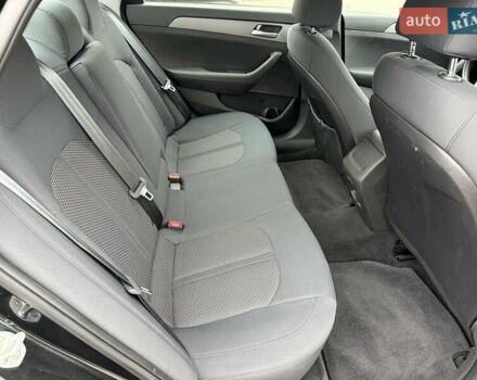 Чорний Хендай Соната, об'ємом двигуна 2.36 л та пробігом 104 тис. км за 12999 $, фото 25 на Automoto.ua