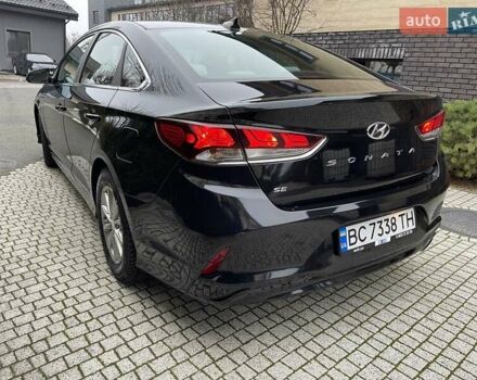 Черный Хендай Соната, объемом двигателя 2.4 л и пробегом 47 тыс. км за 14200 $, фото 4 на Automoto.ua