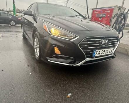 Черный Хендай Соната, объемом двигателя 2.36 л и пробегом 81 тыс. км за 12600 $, фото 1 на Automoto.ua