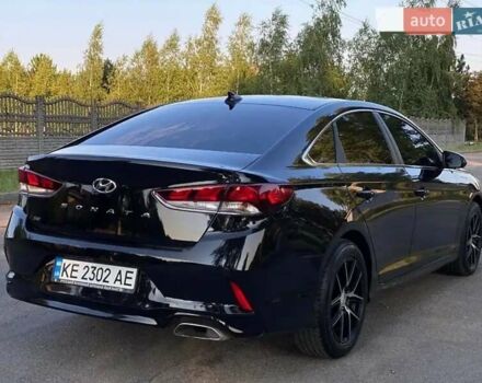 Чорний Хендай Соната, об'ємом двигуна 2.36 л та пробігом 72 тис. км за 14500 $, фото 4 на Automoto.ua