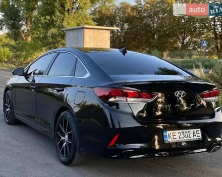 Чорний Хендай Соната, об'ємом двигуна 2.36 л та пробігом 72 тис. км за 14500 $, фото 12 на Automoto.ua