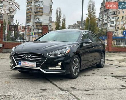 Чорний Хендай Соната, об'ємом двигуна 2 л та пробігом 45 тис. км за 19999 $, фото 1 на Automoto.ua