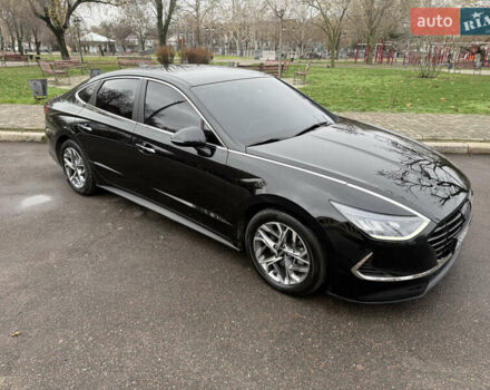 Черный Хендай Соната, объемом двигателя 2 л и пробегом 164 тыс. км за 20000 $, фото 2 на Automoto.ua