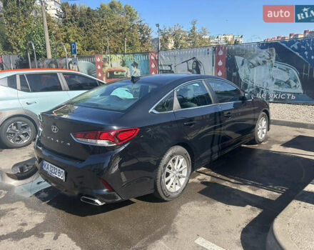 Чорний Хендай Соната, об'ємом двигуна 2.4 л та пробігом 77 тис. км за 13600 $, фото 6 на Automoto.ua