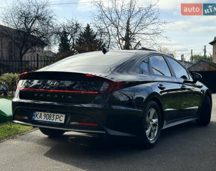 Черный Хендай Соната, объемом двигателя 2 л и пробегом 175 тыс. км за 18990 $, фото 3 на Automoto.ua