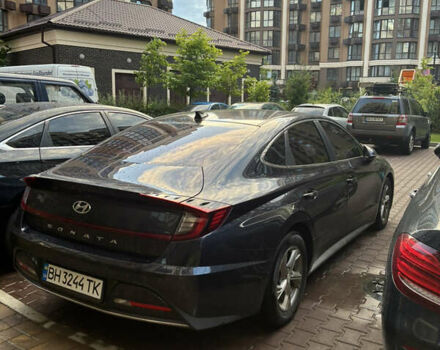 Черный Хендай Соната, объемом двигателя 2 л и пробегом 172 тыс. км за 20500 $, фото 3 на Automoto.ua
