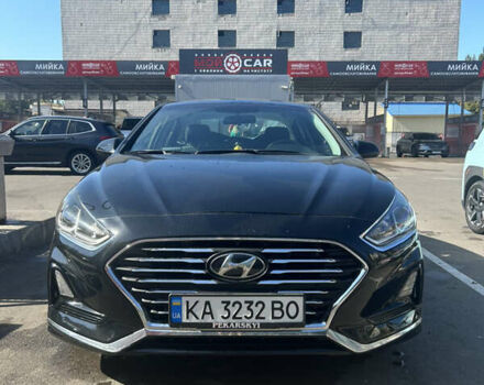 Чорний Хендай Соната, об'ємом двигуна 2.4 л та пробігом 77 тис. км за 13600 $, фото 1 на Automoto.ua