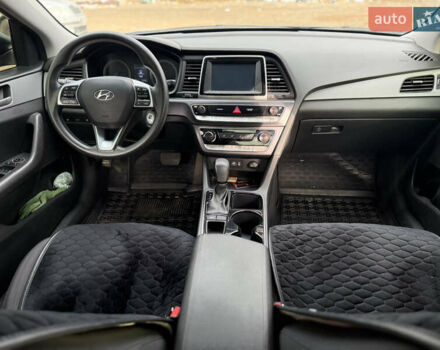 Черный Хендай Соната, объемом двигателя 2.4 л и пробегом 56 тыс. км за 14500 $, фото 1 на Automoto.ua