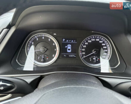 Черный Хендай Соната, объемом двигателя 2 л и пробегом 164 тыс. км за 20000 $, фото 17 на Automoto.ua