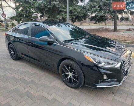 Чорний Хендай Соната, об'ємом двигуна 2.36 л та пробігом 72 тис. км за 14500 $, фото 19 на Automoto.ua