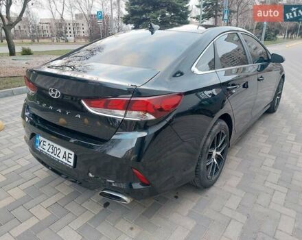 Чорний Хендай Соната, об'ємом двигуна 2.36 л та пробігом 72 тис. км за 14500 $, фото 17 на Automoto.ua