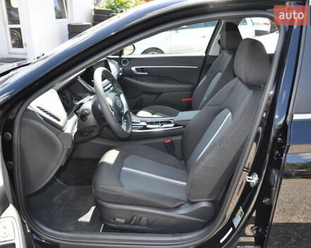 Чорний Хендай Соната, об'ємом двигуна 2.5 л та пробігом 8 тис. км за 23900 $, фото 21 на Automoto.ua