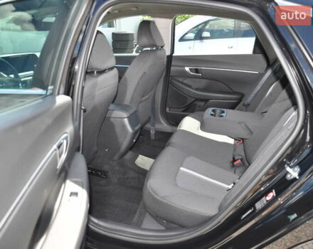 Чорний Хендай Соната, об'ємом двигуна 2.5 л та пробігом 8 тис. км за 23900 $, фото 36 на Automoto.ua