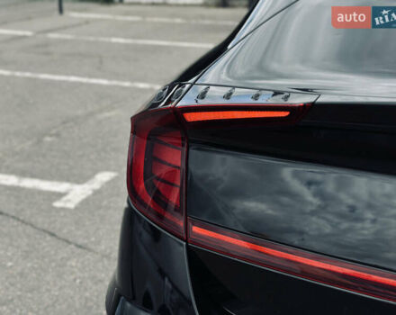 Черный Хендай Соната, объемом двигателя 2 л и пробегом 70 тыс. км за 21000 $, фото 10 на Automoto.ua