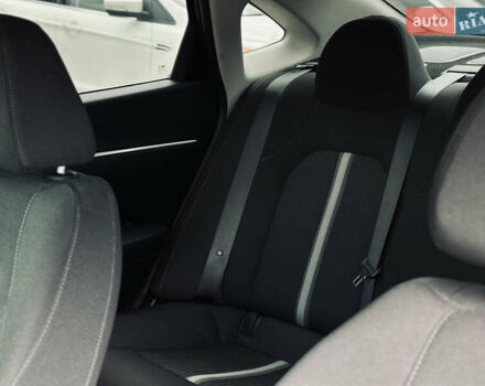 Черный Хендай Соната, объемом двигателя 2 л и пробегом 70 тыс. км за 21000 $, фото 43 на Automoto.ua