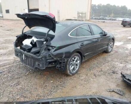 Чорний Хендай Соната, об'ємом двигуна 2.5 л та пробігом 56 тис. км за 13000 $, фото 4 на Automoto.ua