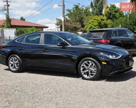 Чорний Хендай Соната, об'ємом двигуна 2.5 л та пробігом 8 тис. км за 23900 $, фото 9 на Automoto.ua