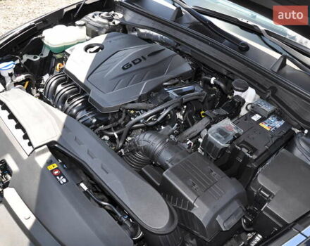 Чорний Хендай Соната, об'ємом двигуна 2.5 л та пробігом 8 тис. км за 23900 $, фото 16 на Automoto.ua