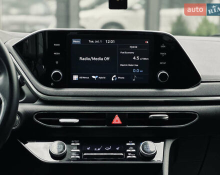 Черный Хендай Соната, объемом двигателя 2 л и пробегом 70 тыс. км за 21000 $, фото 39 на Automoto.ua